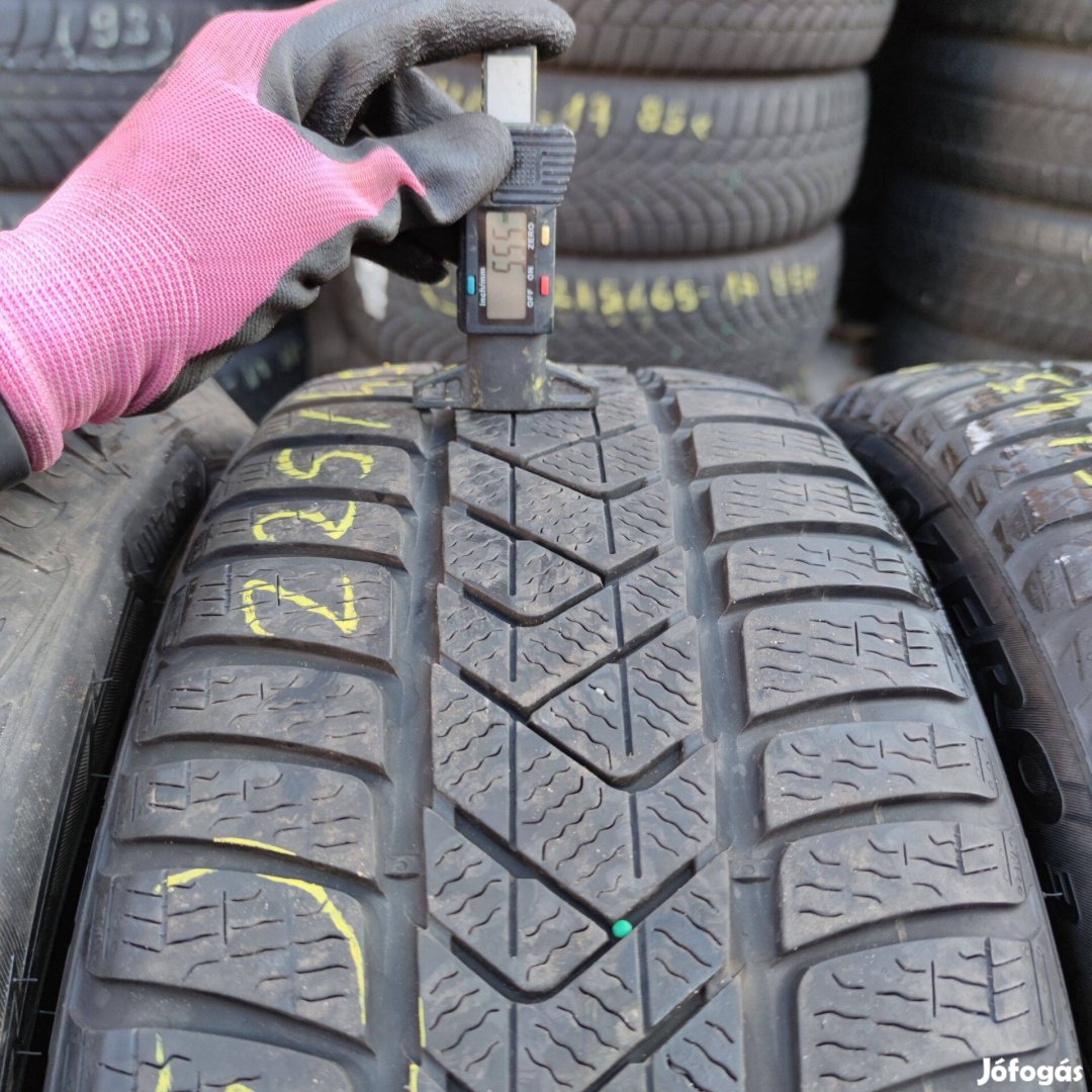 225/45 R18 Pirelli téli gumi 20000ft a 2db/65/