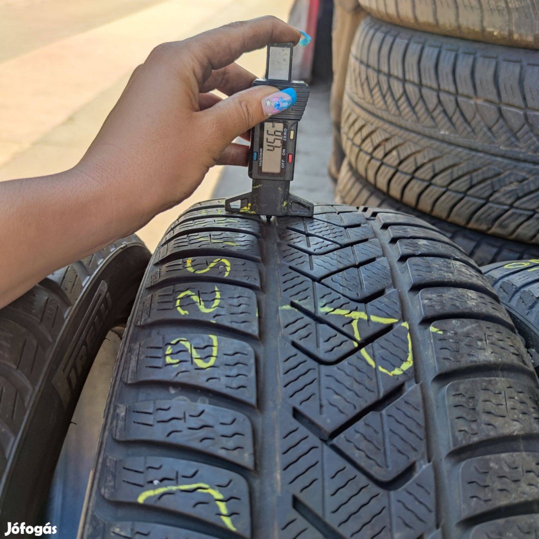 225/45 R18 Pirelli téli gumi 33000ft a 4db/201/