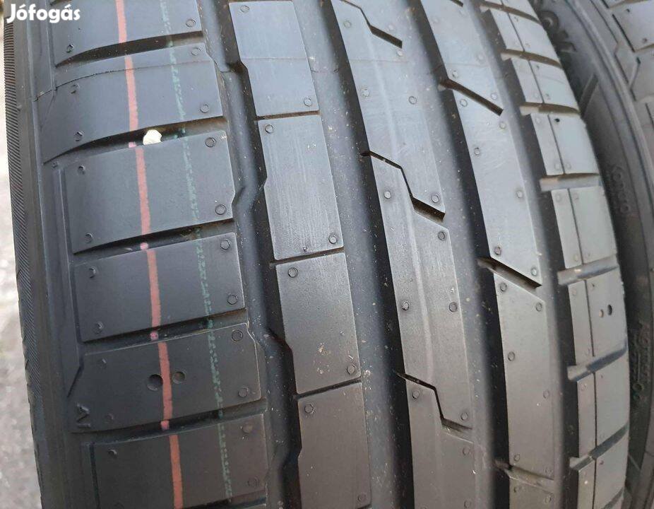 225/45 R19 96W - Hankook Ventus S1 Evo3 - 2024