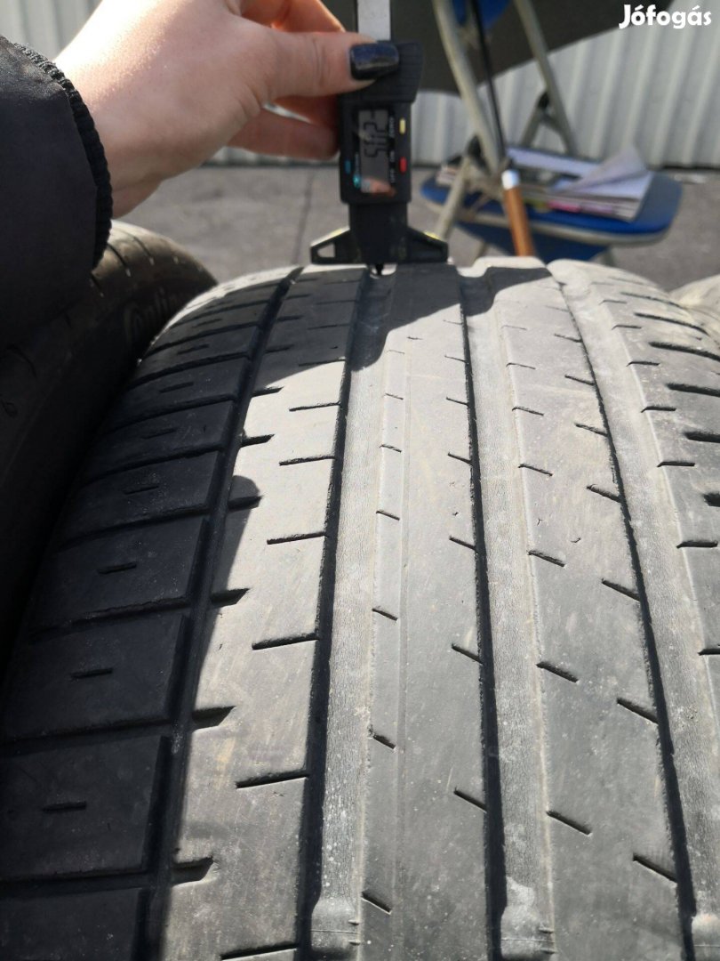 225/45 R19 Falken nyári gumi 40000ft a 4db /327/