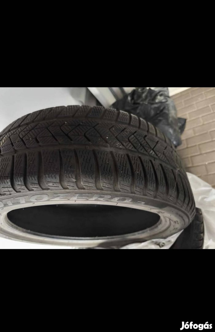225/45 R19 Pirelli téli gumi szett