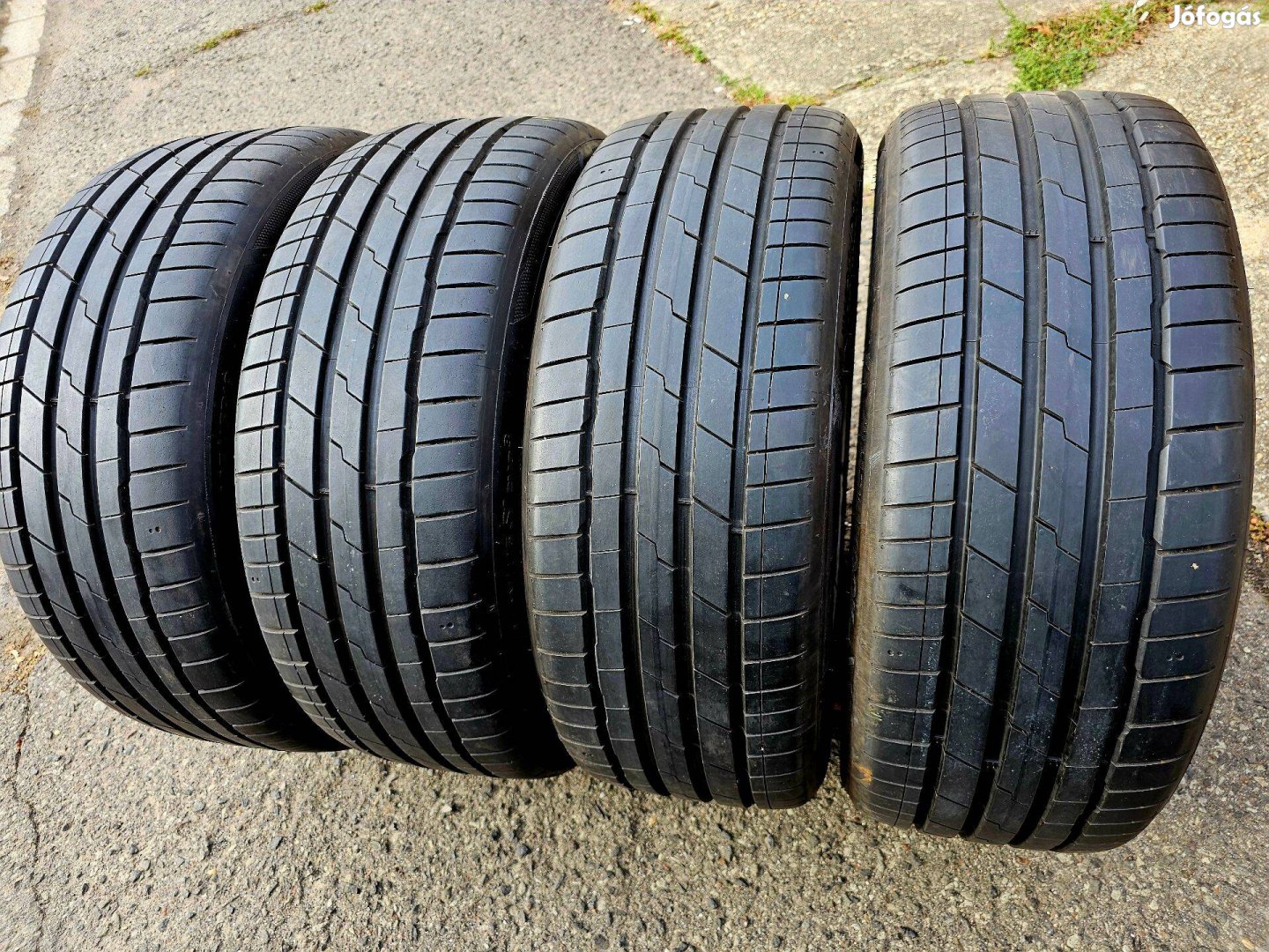 225/45 R19 - Hankook Ventus S1 Evo3 - (2023)