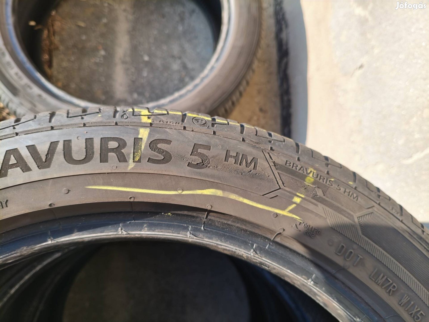 225/45 r17 nyári gumi