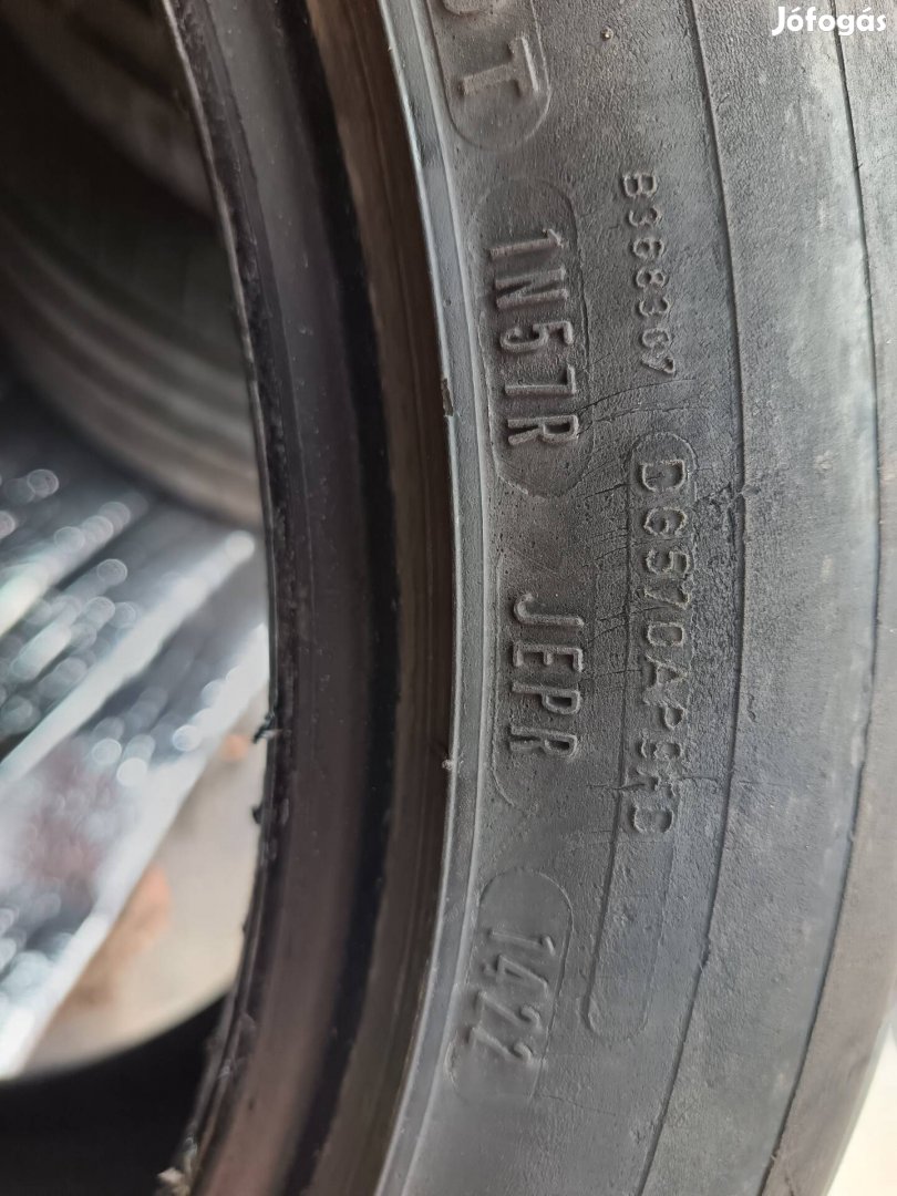 225/45 r17 nyári gumi