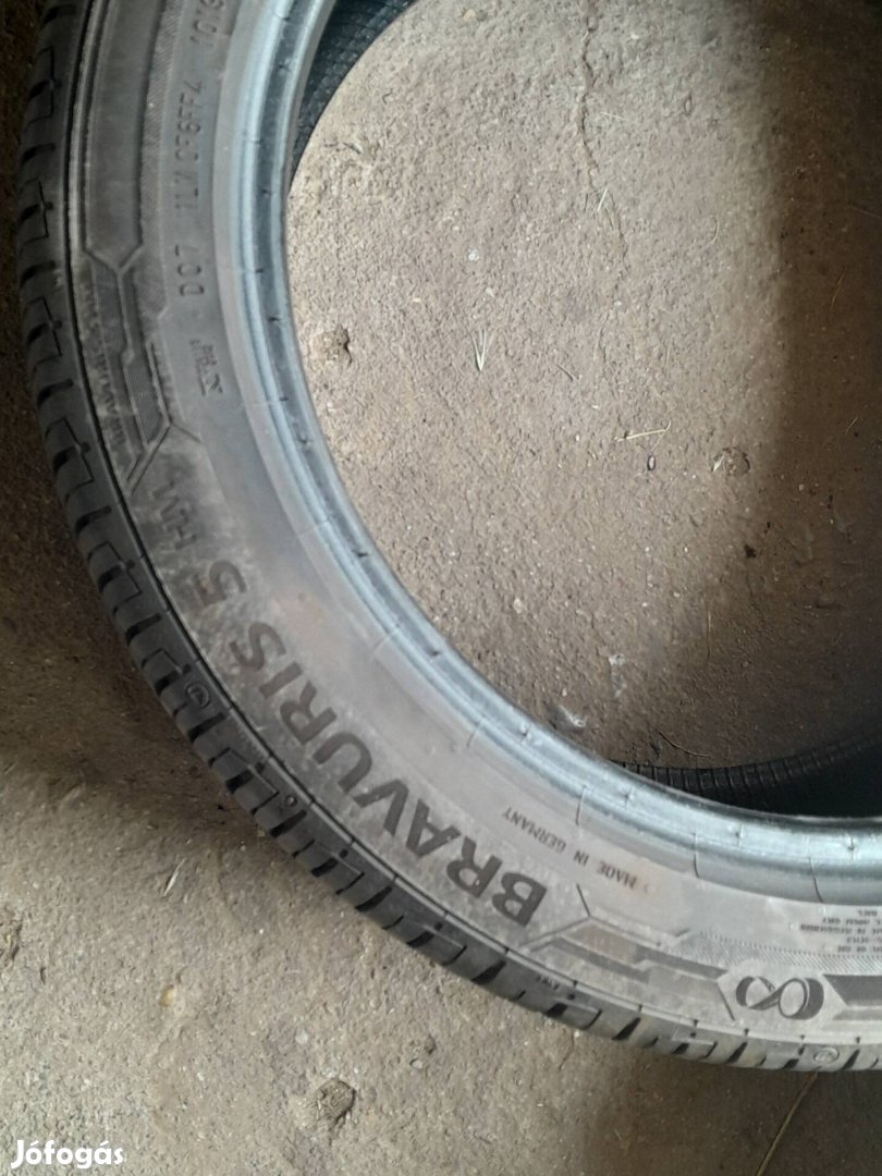 225 45 r17 top gumi szinte uj