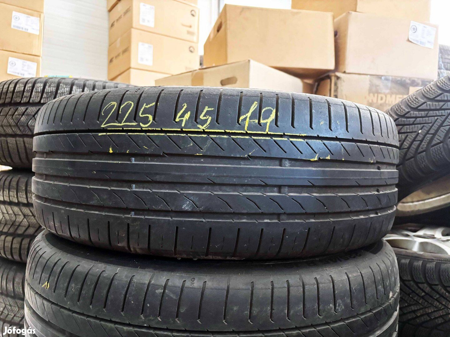 225/45 r19 Continental nyárigumi 4db eladó 225/45r19 garnitúra