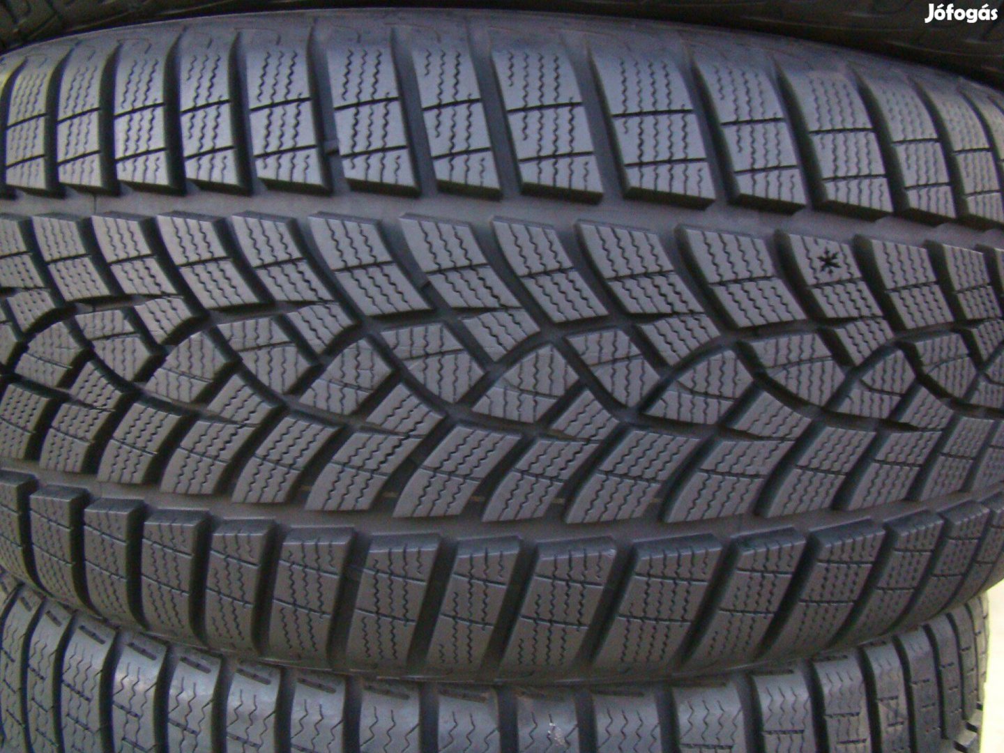 225/45 r19 Goodyear téli gumi 225/45r19