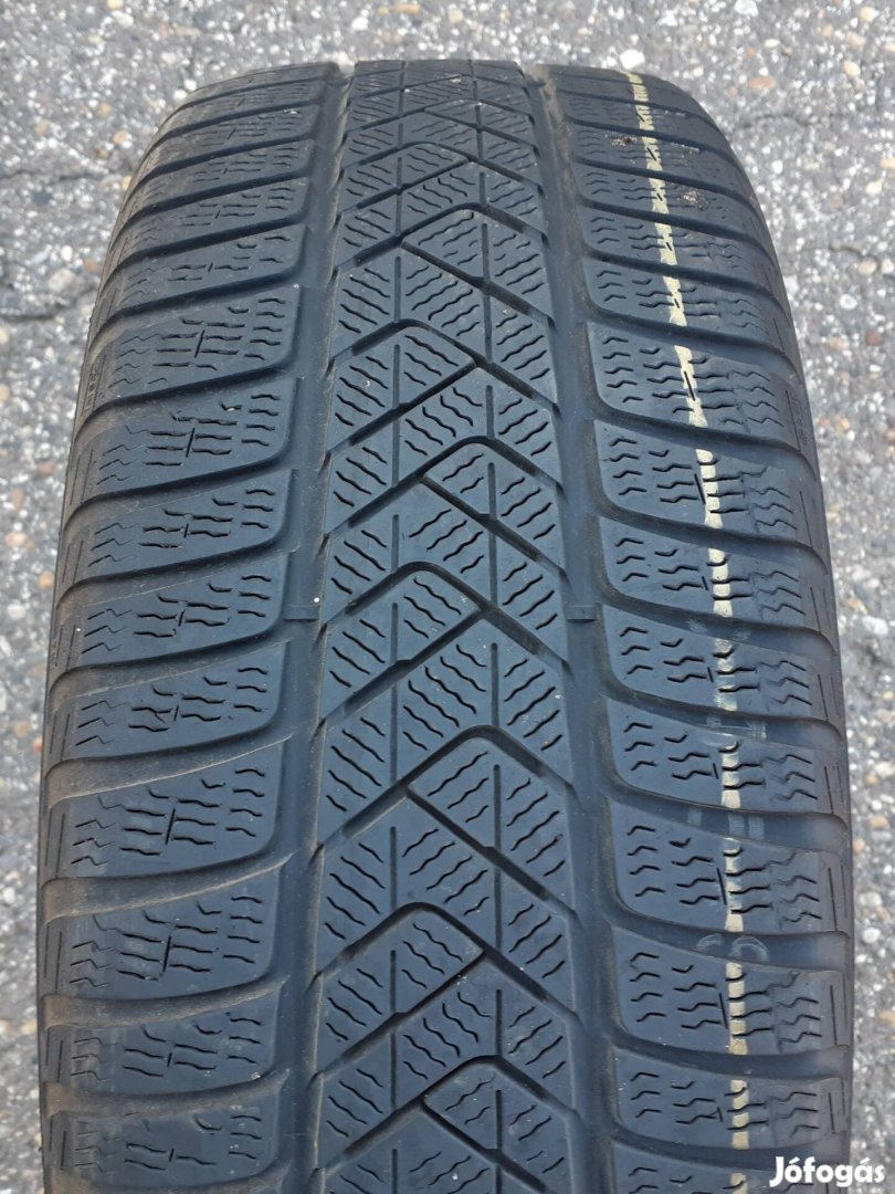 225/45 r19  Pirelli Sottozero 3 winter. 1db.