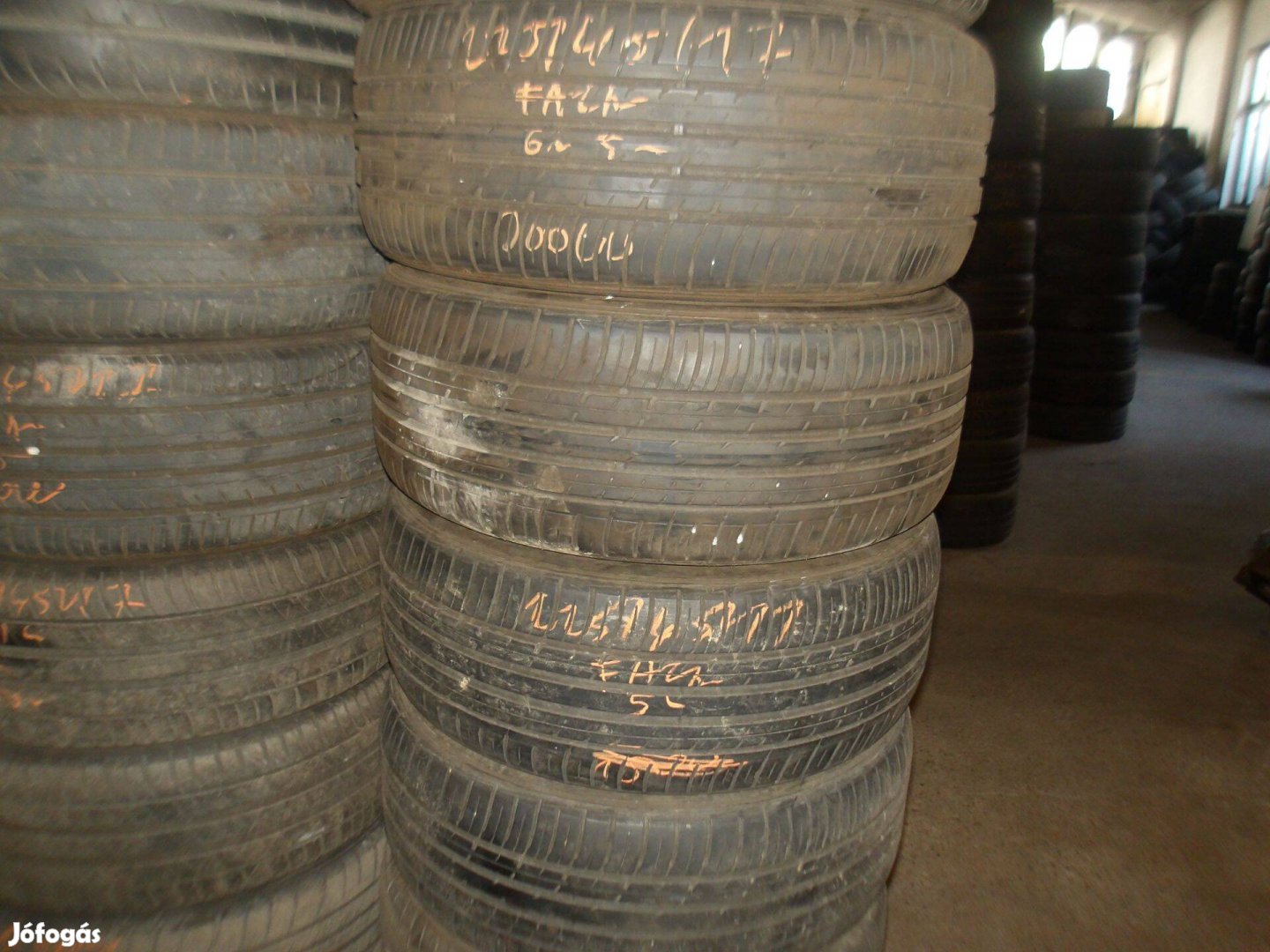 225/45r17 Falken nyári gumi ajándék szereléssel