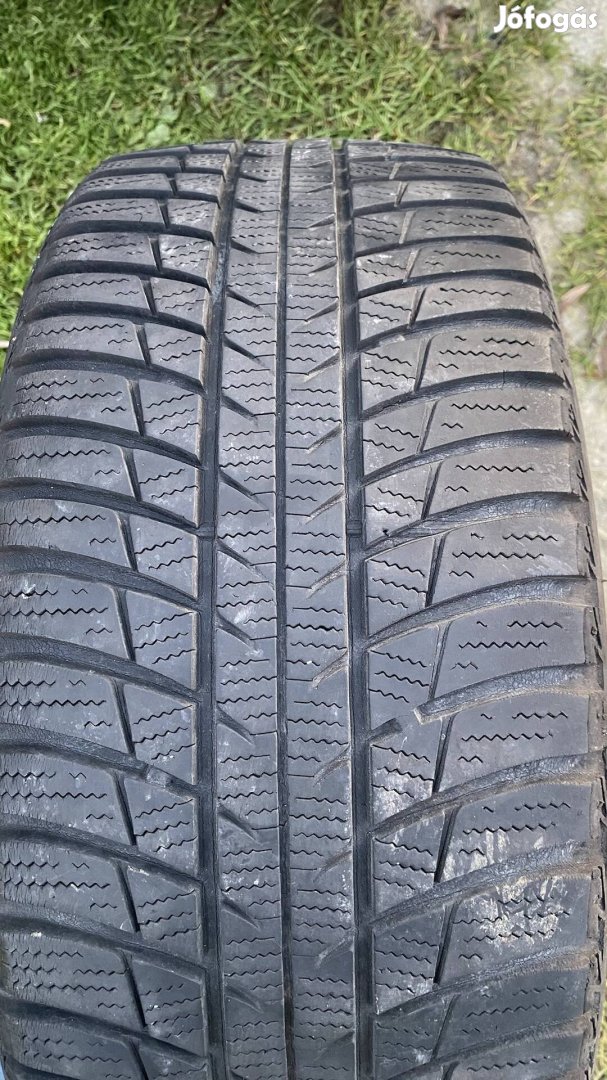 225/45r17 téligumi