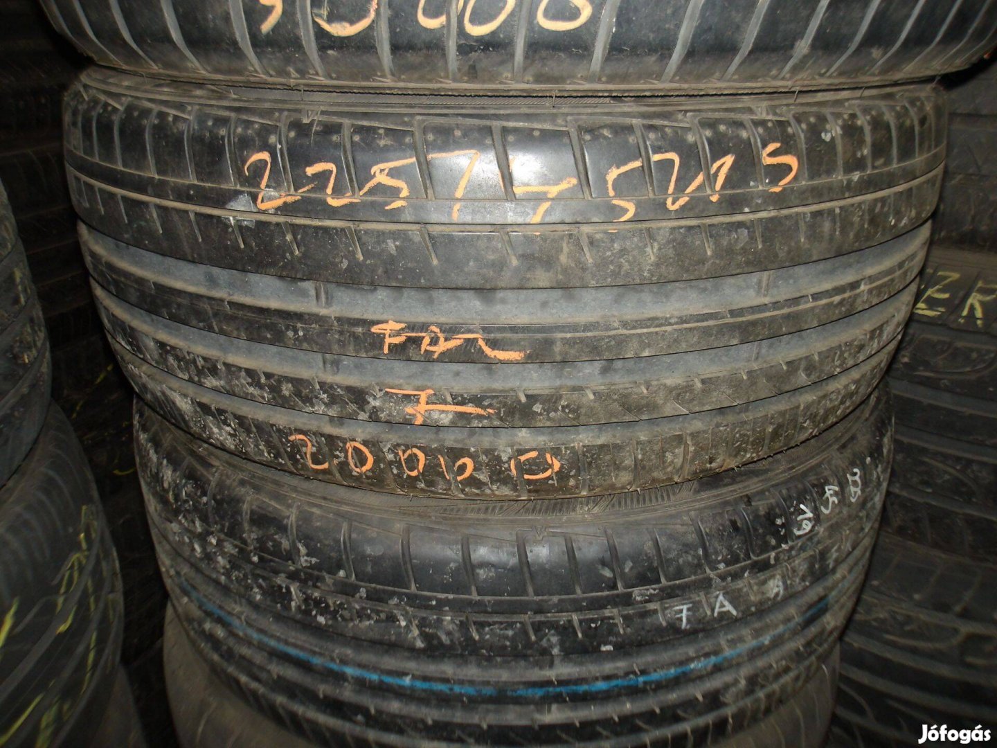 225/45r19 Falken nyári gumi ajándék szereléssel