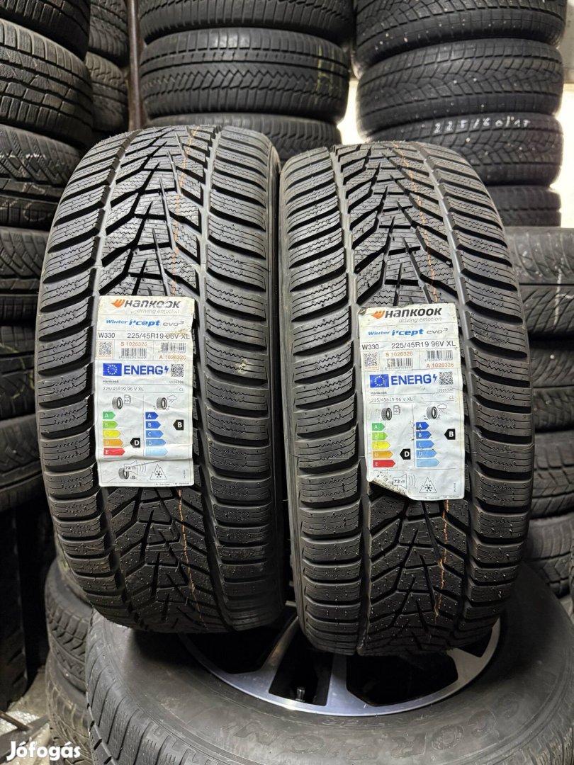 225/45r19 Hankook új téli 2db 225/45R19
