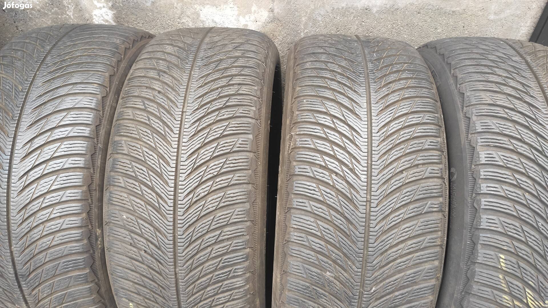 225/50R17 225/50 R17 225/50 17