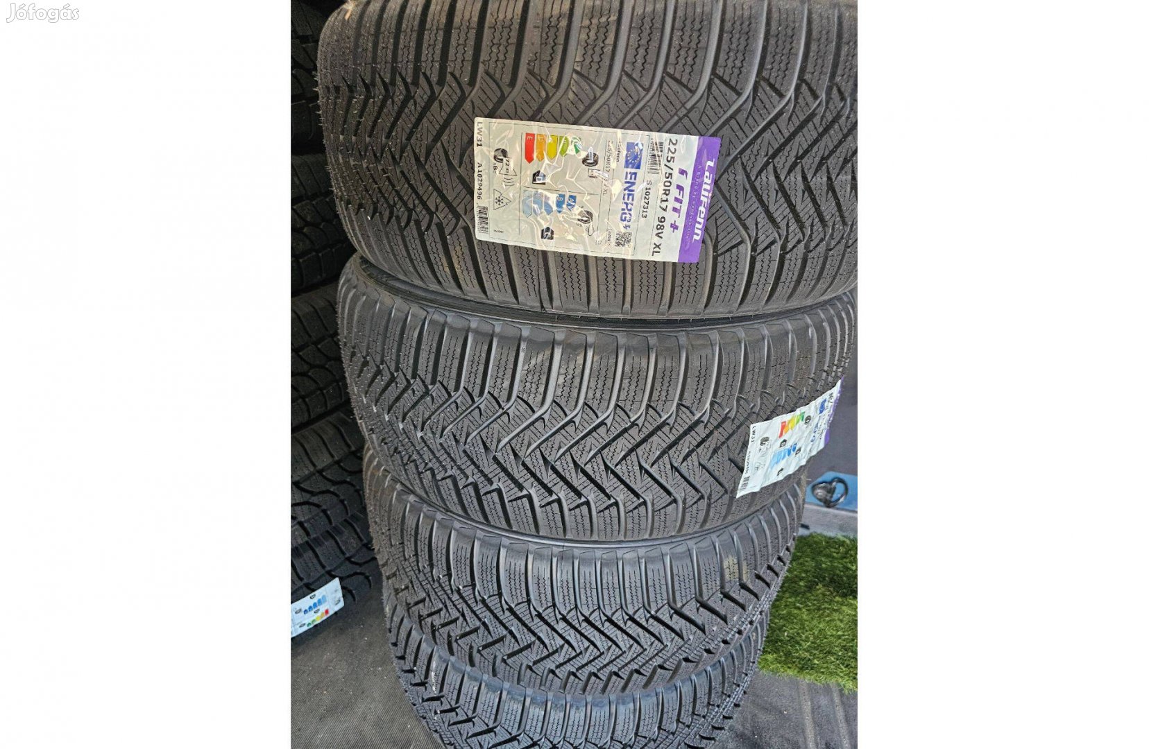 225/50R17 Laufen 98V (Hankook termék) Új Téli Gumi Akció!!!