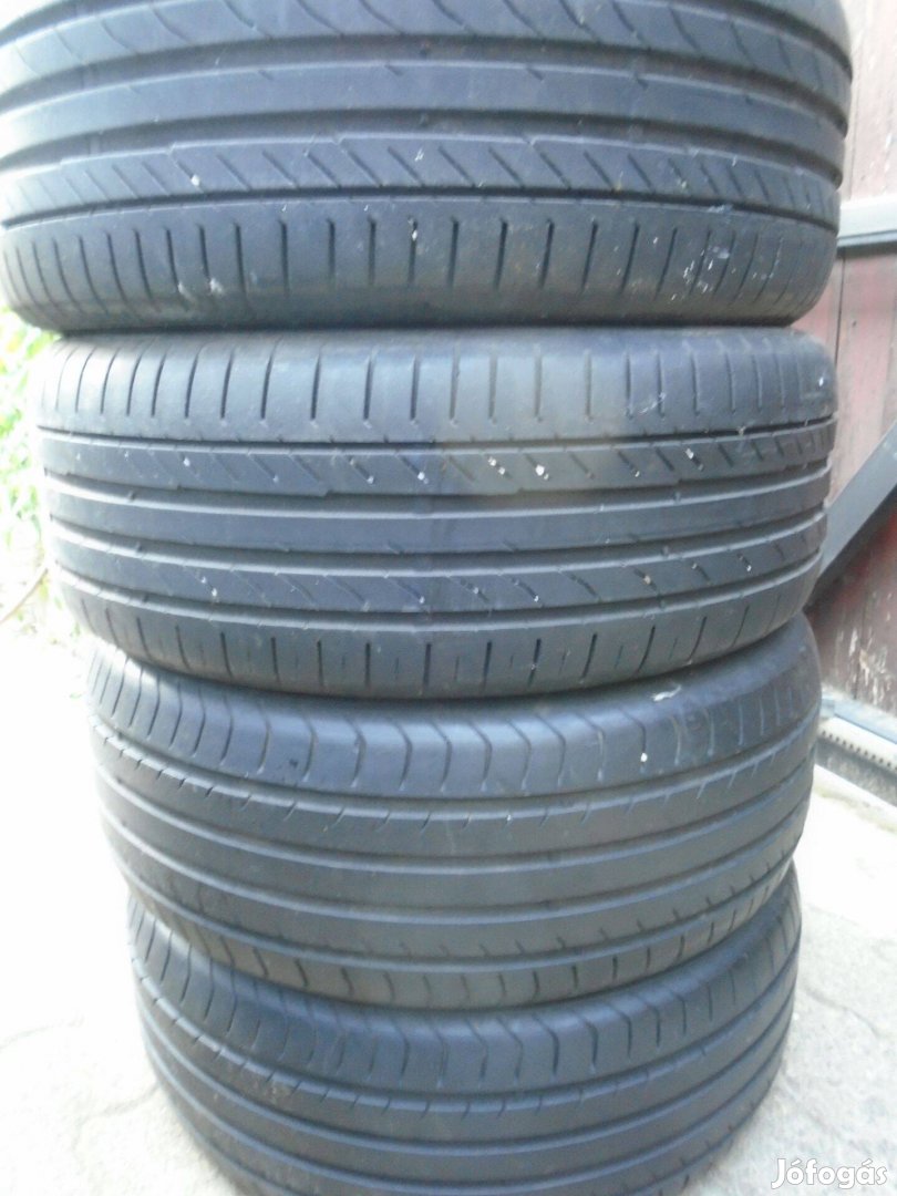 225/50R17 nyári gumi garnitúra (2 db Vredestein / 2 db Continental)