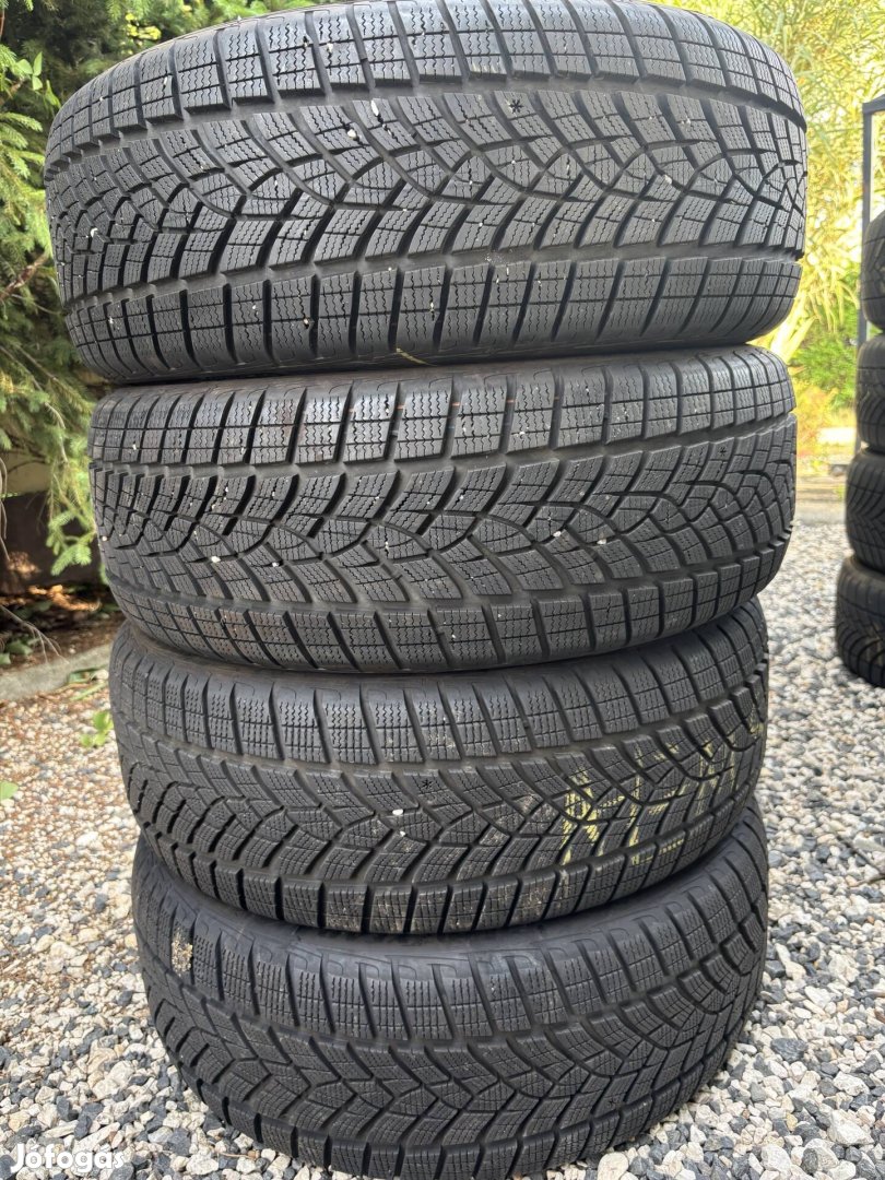 225/50 19 goodyear ultragrip performance+ suv teligumi garnitura