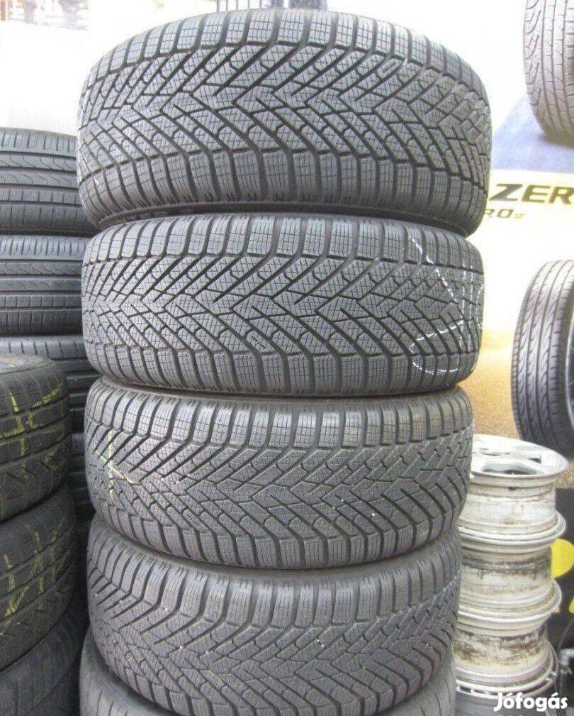 225/50 R17 Pirelli Cinturato Winter 2 98V