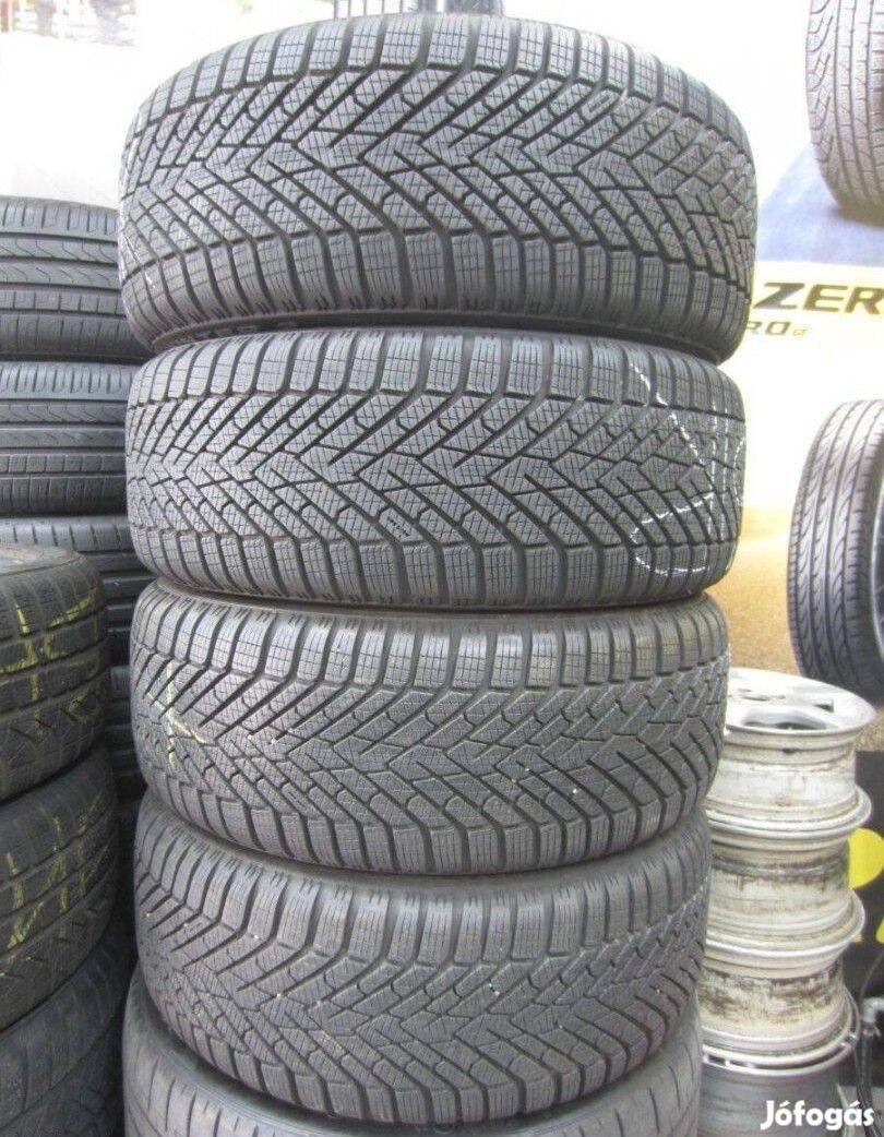 225/50 R17 Pirelli Cinturato Winter 98V