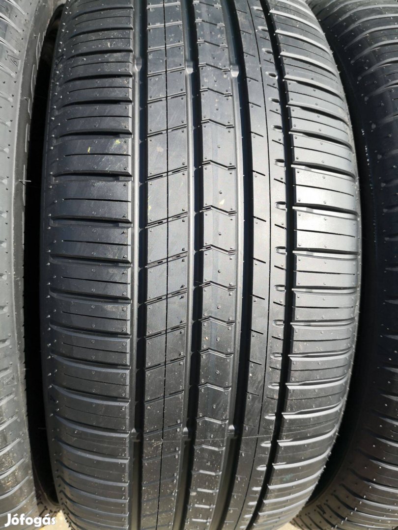 225/50 R19 Új!! Falken nyári gumi 145000ft a 4db /33/