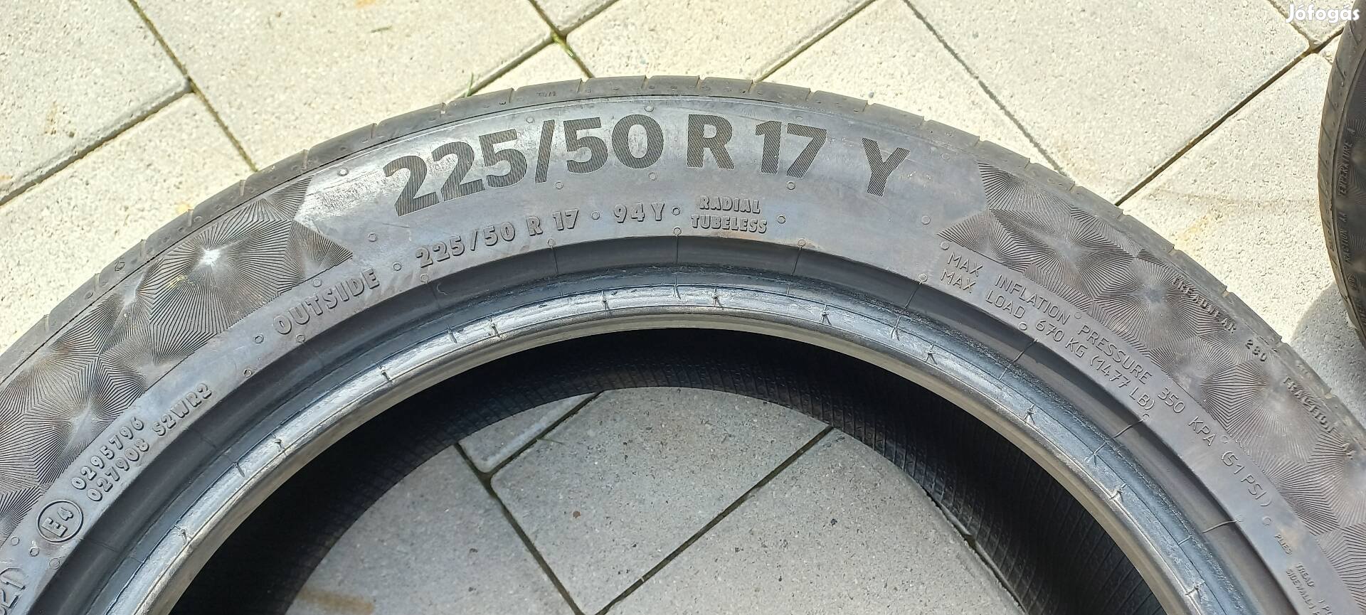 225/50 r17 Continental