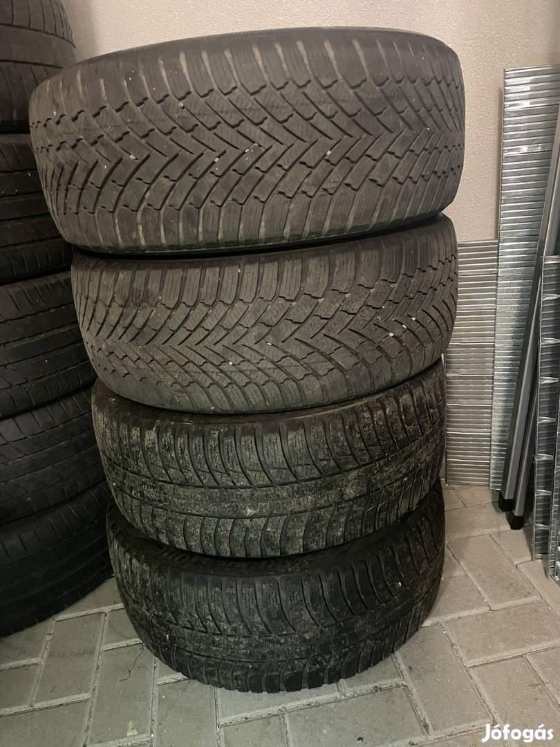 225/50 r17 Téli gumi continental/bridgestone