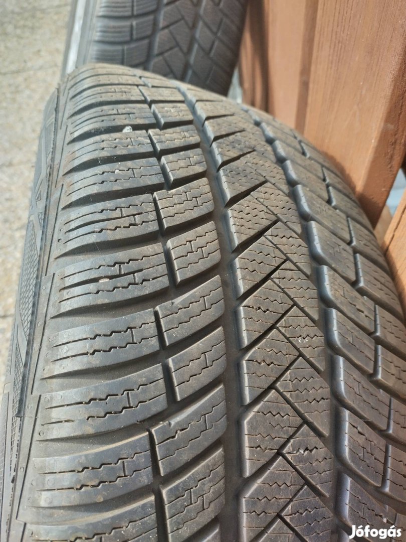 225/50 r17 téli gumi gyári mazda felnin