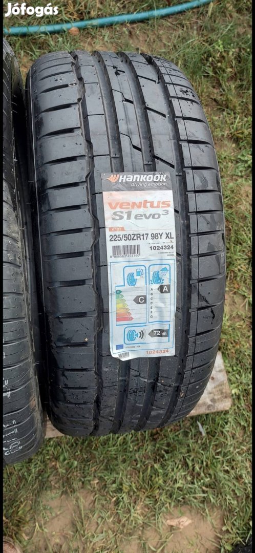 225/50r17 Hankook 1db új 15000Ft