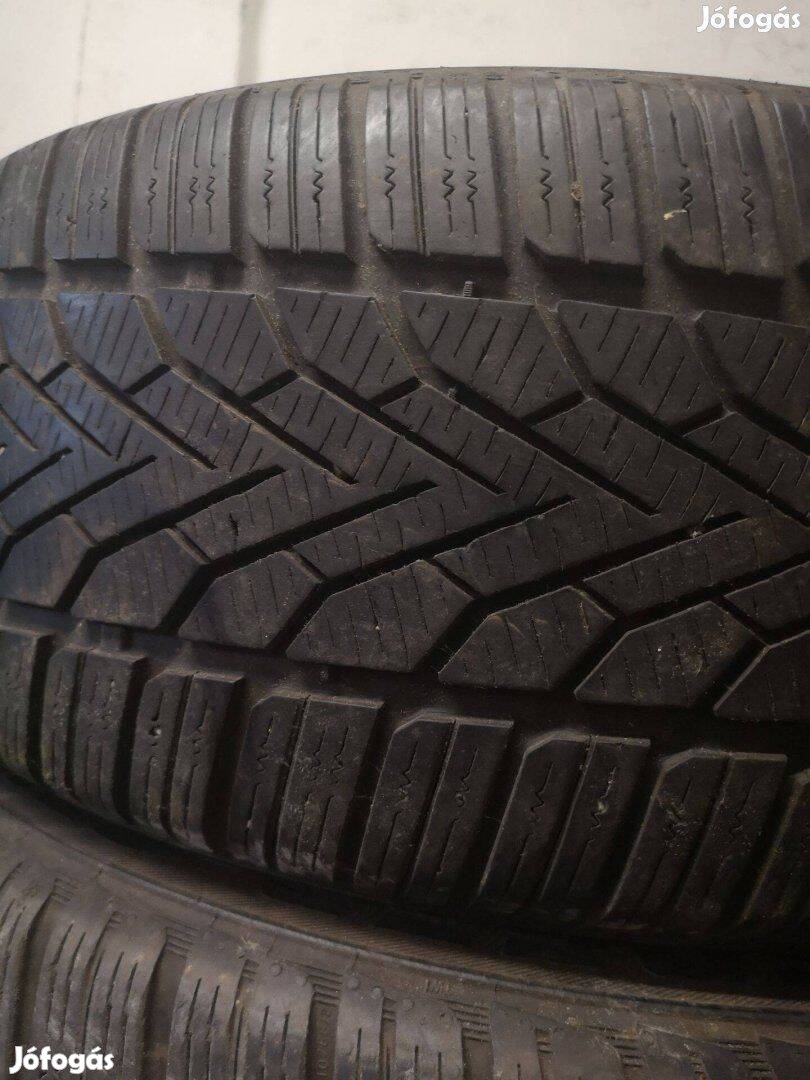 225/55R16 2-4db téligumi