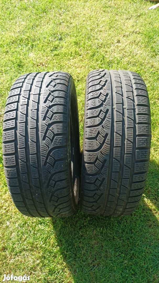 225/55R16 Pirelli téligumi 