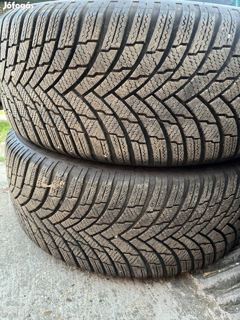 225/55R16 teligumi elado(2db)