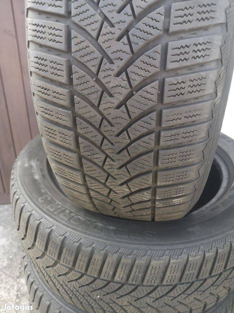 225/55R17 Szezonvégi Kiárusítás 65e/4db Semperit téligumik