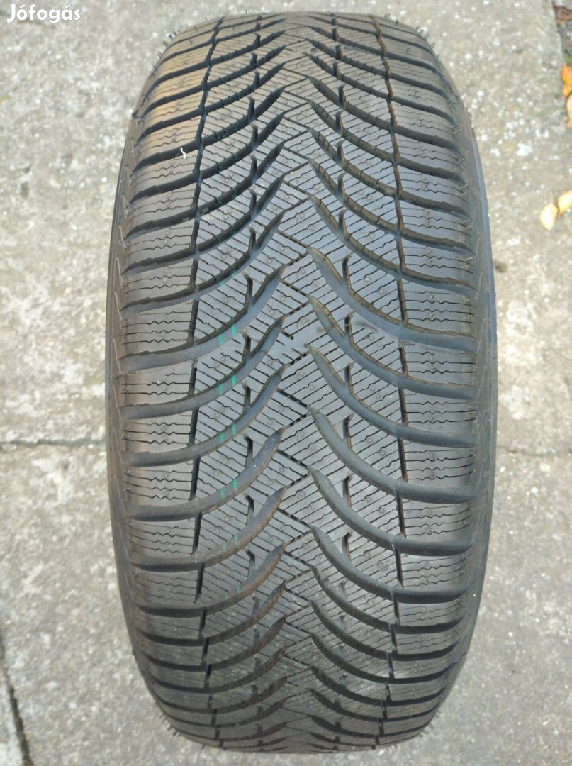 225/55R17 Új Michelin téli