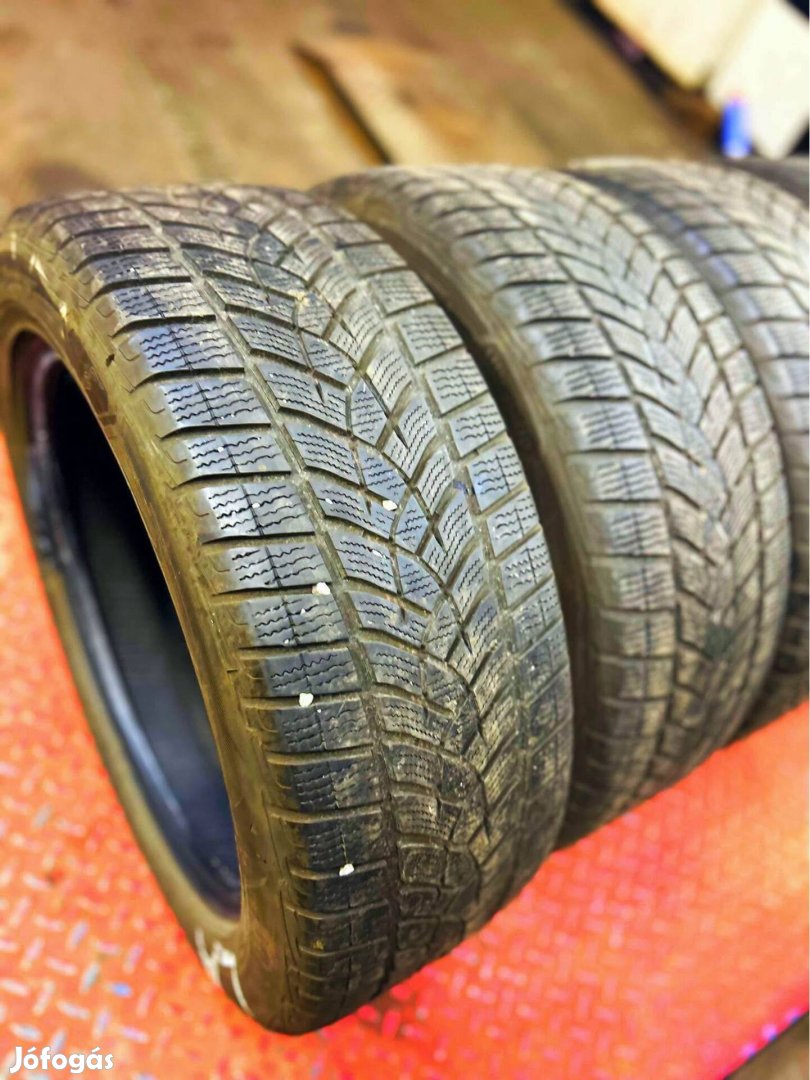 225/55R18 Good Year téli 225/55 R18