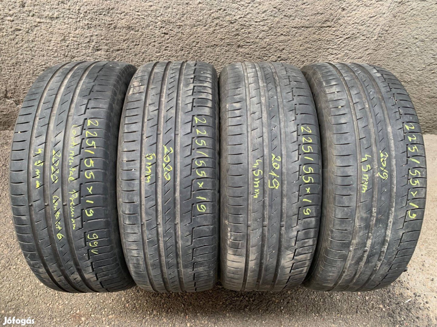 225/55R19 225 55 19 225/55x19 Continental nyári gumi eladó