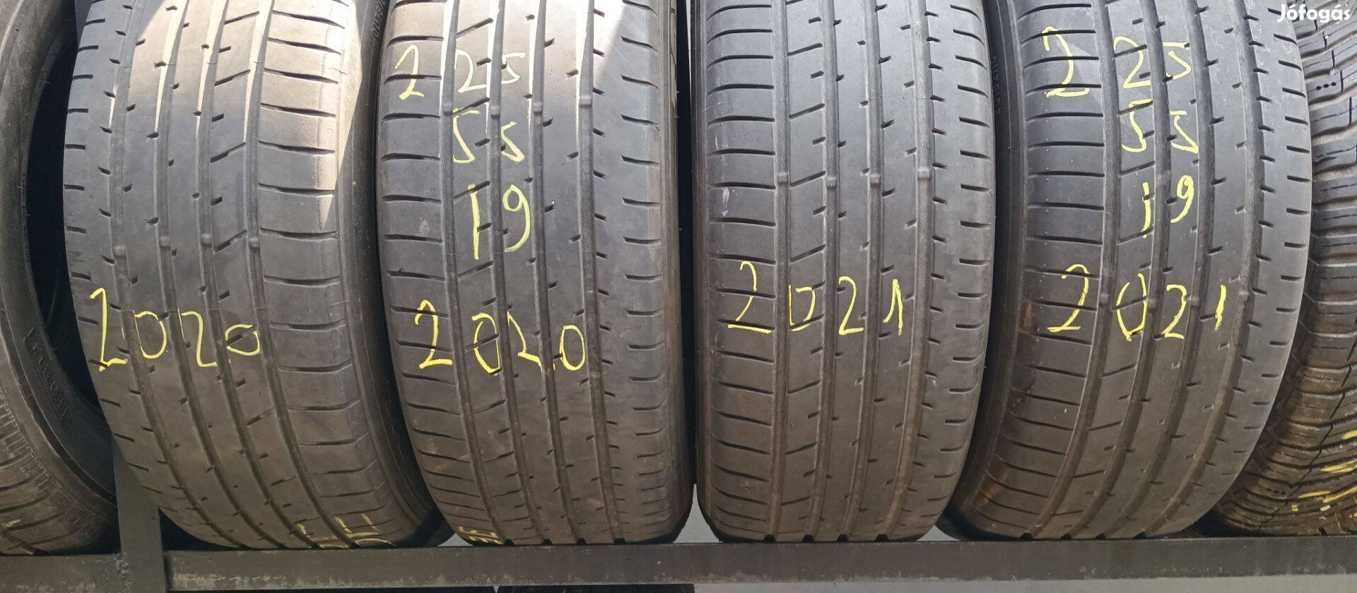 225/55R19 Toyo nyári garnitúra 2020-2021 egyben eladó!!