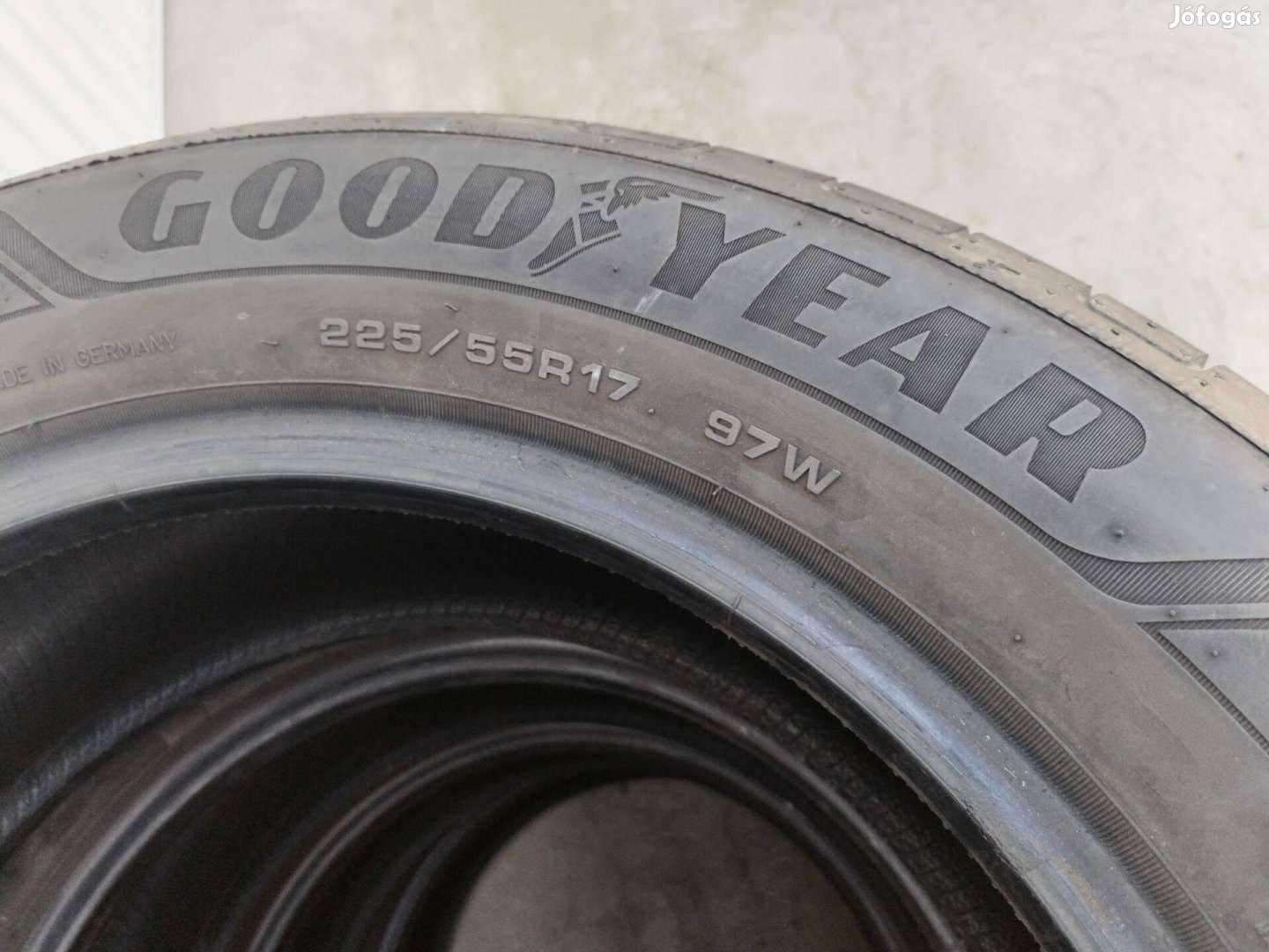 225 55 17 goodyear 225/55 R 17 nyári gumi garnitura