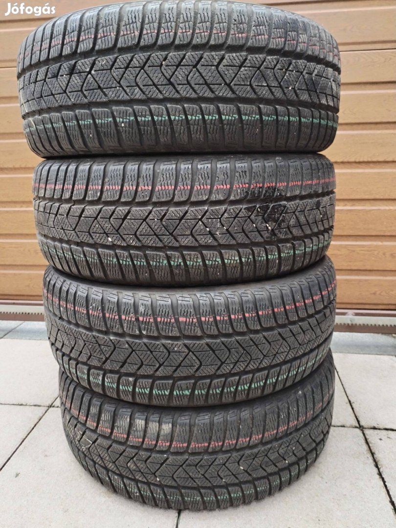 225 55 17 pirelli 225/55 R 17 téli gumi garnitura