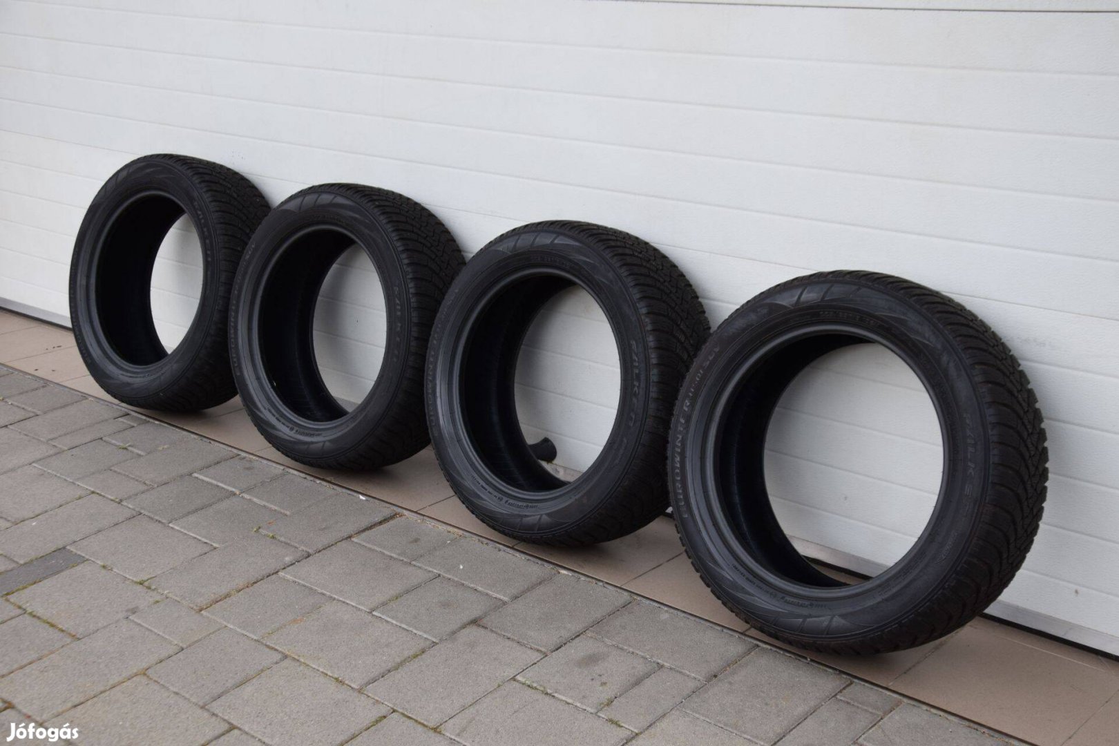 225/55 18 téligumi garnitúra Falken Eurowinter SUV