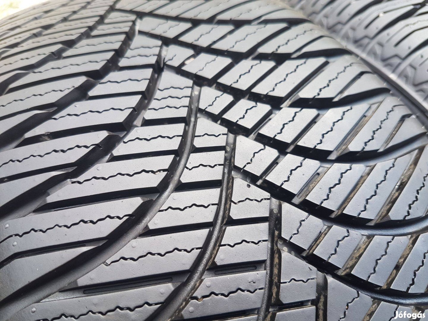 225/55 R16 négyévszak gumi 4db Goodride DOT2024