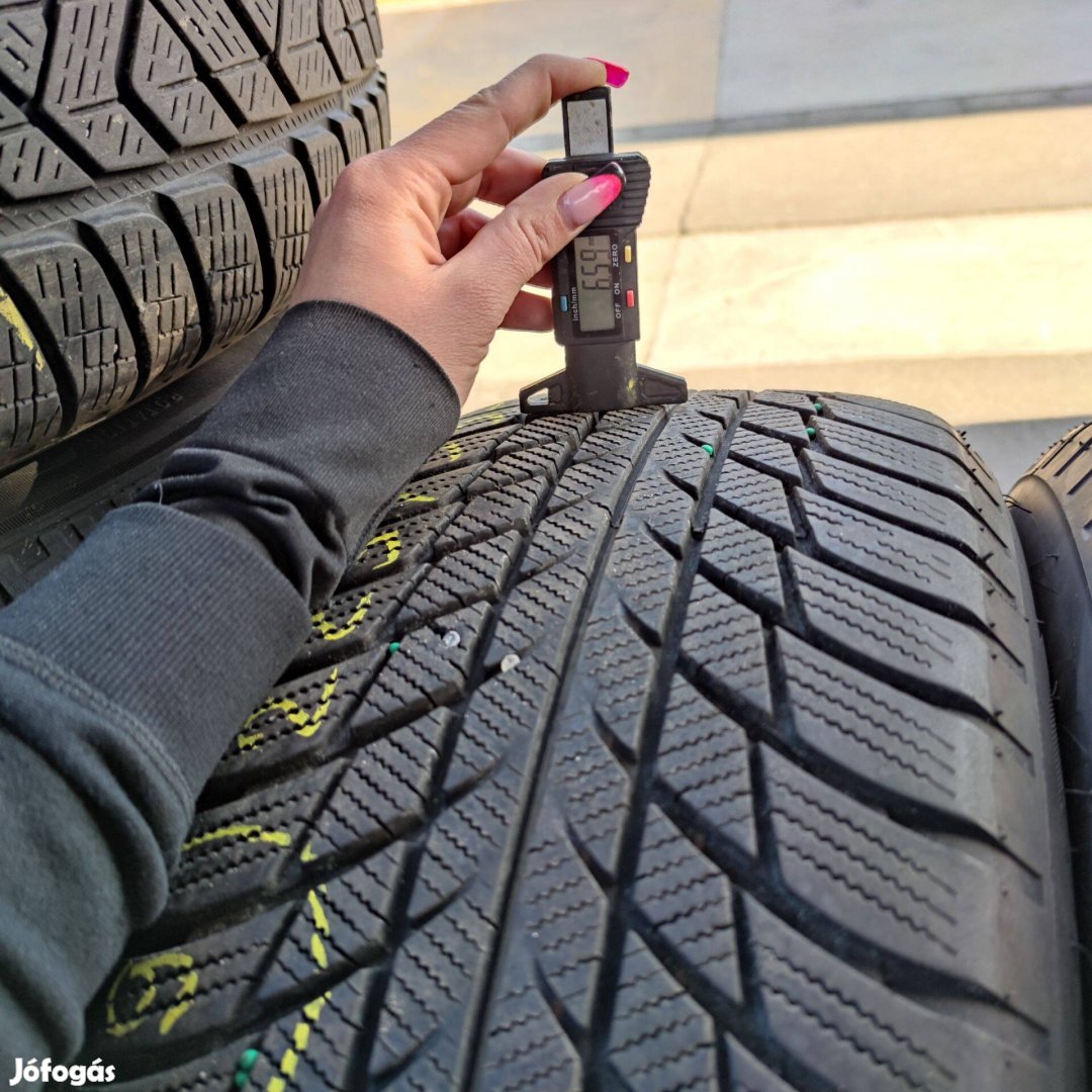 225/55 R17 Bridgestone Defekttűrő téli gumi 99000ft a 4db /39/