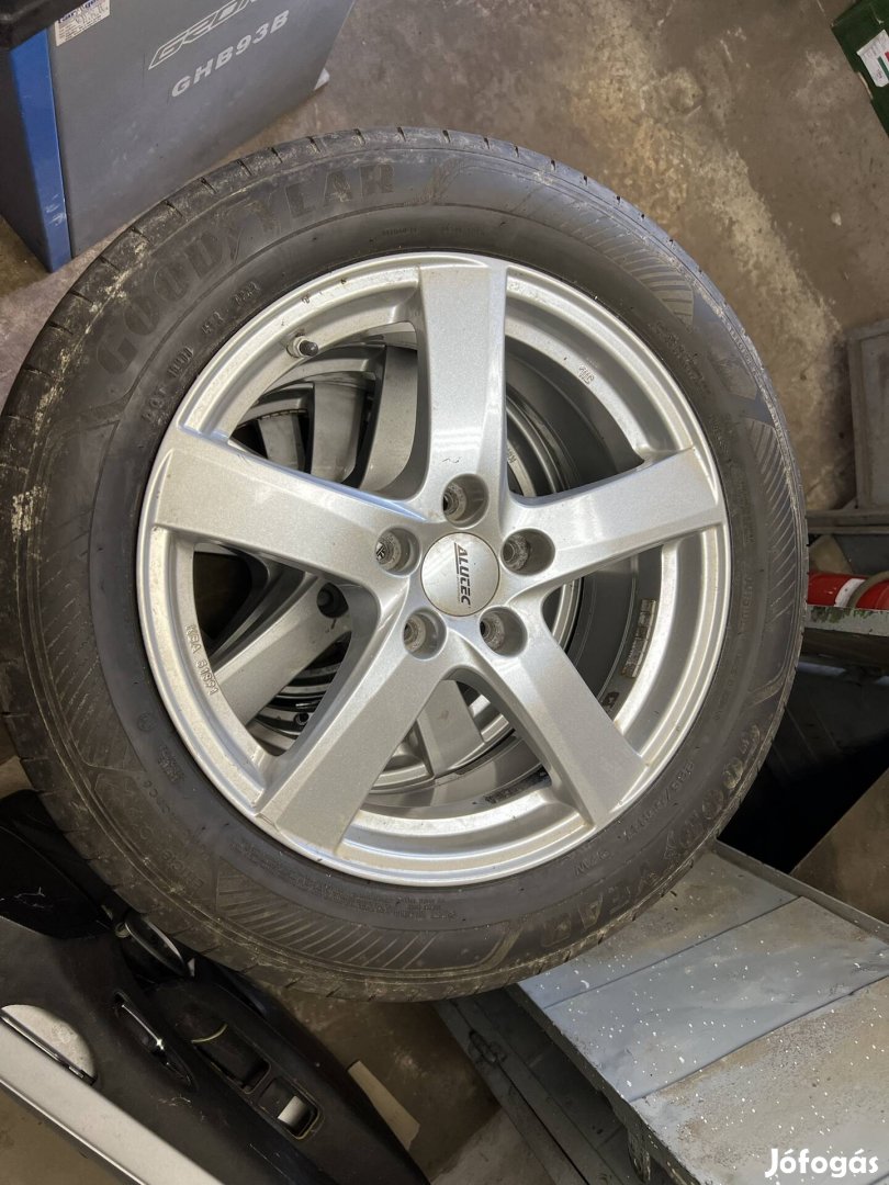 225/55 R17 Goodyear Alutec szett eladó