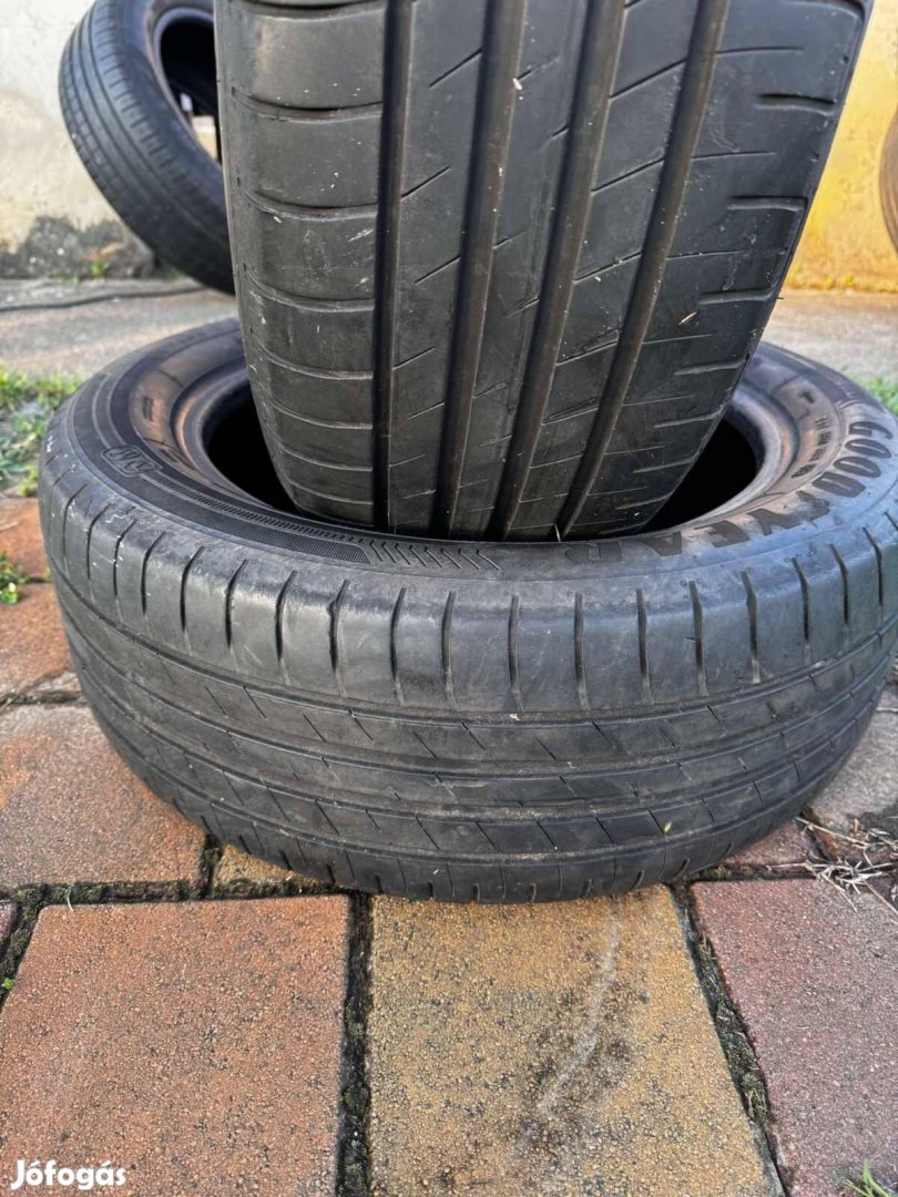 225/55 R17 Goodyear Efficientgrip Performance nyári gumi 15000ft a 2db