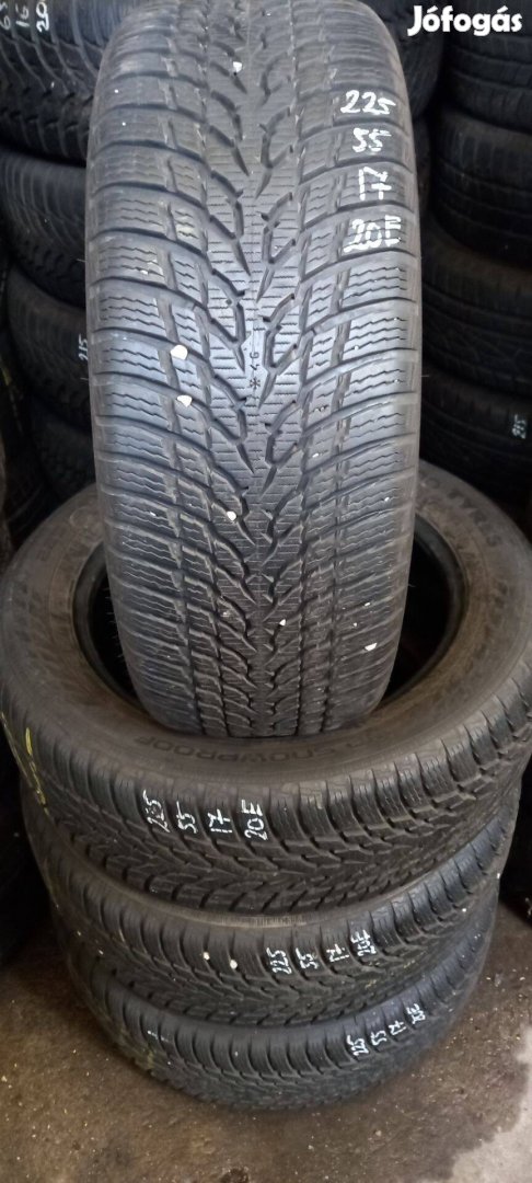 225/55 R17 Nokian Snowproof használt téligumi