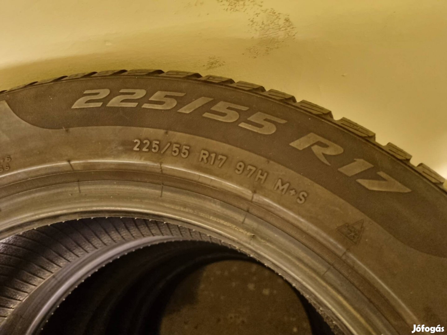 225/55 R17 Pirelli Sottozero 3 téli gumi 225/55r17 eladó Bp-en