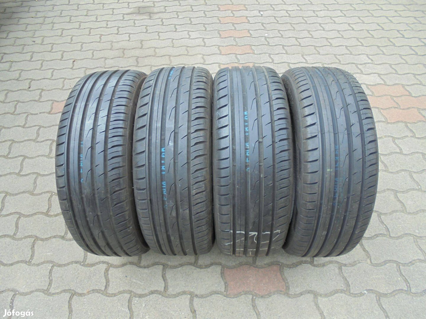 225/55 R 18" újszerű Toyo Tires nyári gumi Eladó