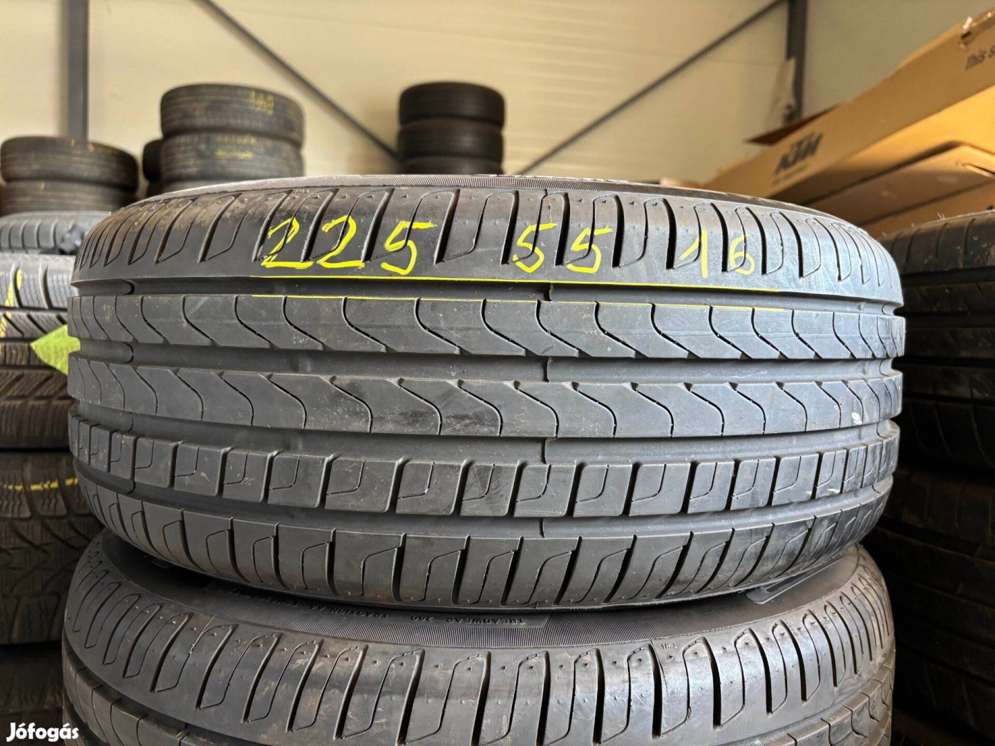 225/55 r16 nyárigumi 8mm 4db eladó 225/55r16 garnitúra Pirelli Barum