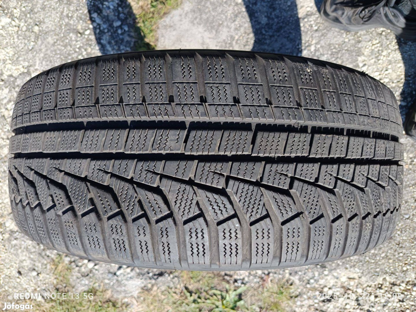 225/55 r17 90%os 4éves 1db Hankook téli gumi eladó