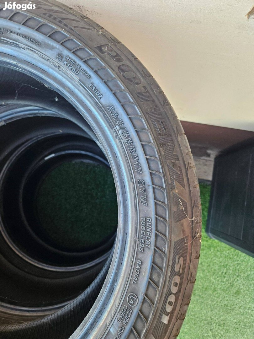 225 55 r17 Bridgestone defekttűrő gumiszett