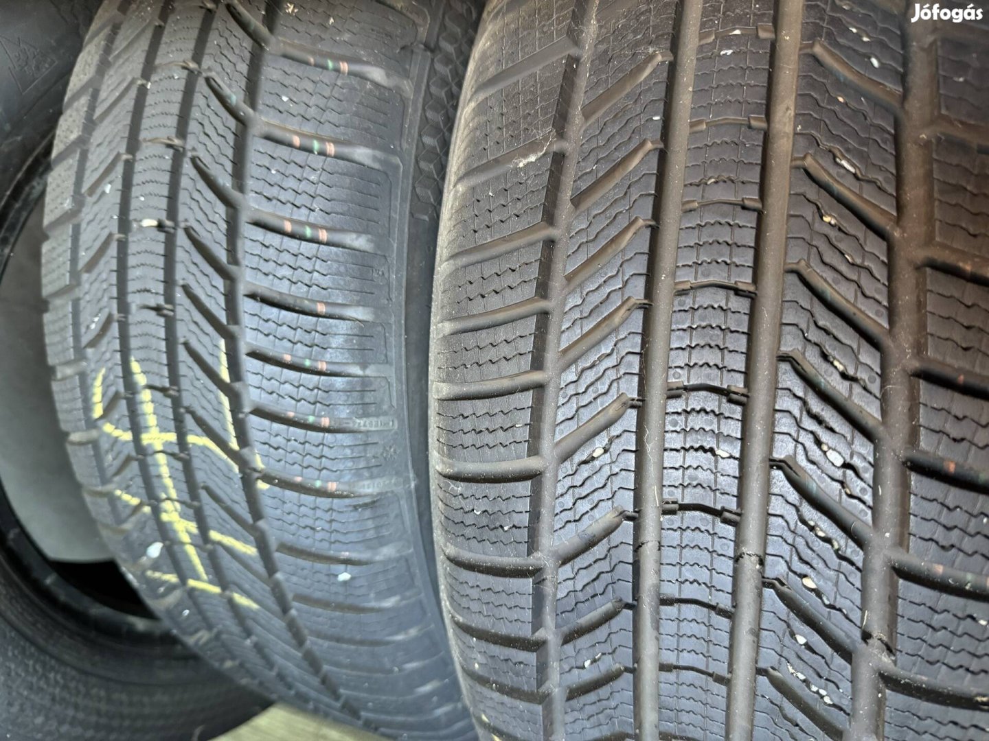 225/55 r17 Continental téli gumi