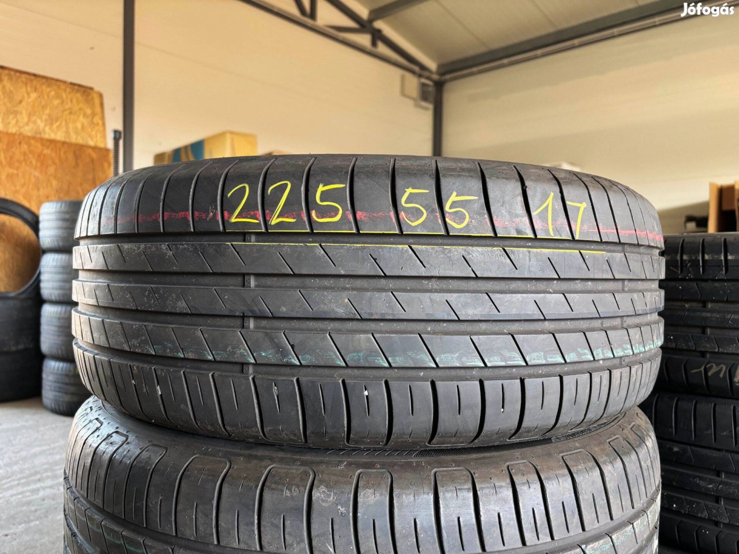 225/55 r17 Goodyear nyárigumi 4db eladó 225/55r17 garnitúra